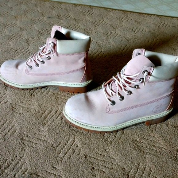 Light Pink Timberland Boots 